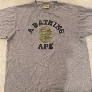 Men’s Large Bathing Ape Tshirt Like New